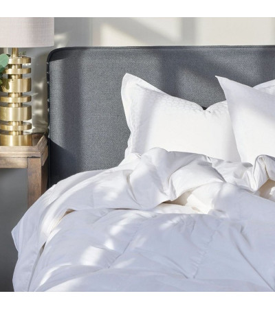 Kołdra HOME BY TEMPUR Elite White Down Cooling Standard - aranżacja